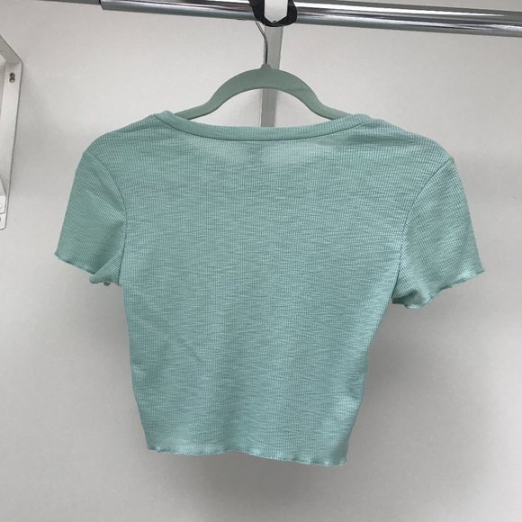 Turquoise Crop Top - Picture 3 of 4
